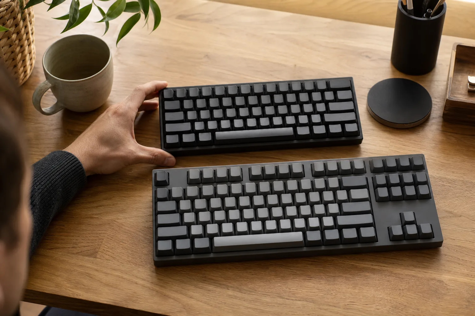Neutrala mekaniska tangentbord i 60-procentigt format och TKL.
